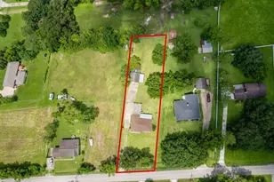 1624 Texas Ave, League City, TX 77573 - Photo 1