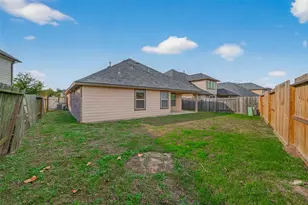 12623 City Village Ln, Houston, TX 77047 - Photo 43