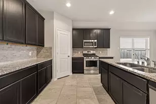12623 City Village Ln, Houston, TX 77047 - Photo 17