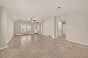12623 City Village Ln, Houston, TX 77047 - Photo 9