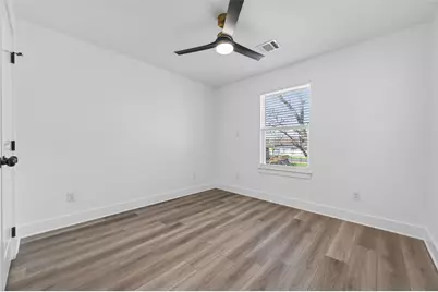 512 W Jefferson Street, Brenham, TX 77833 - Photo 19