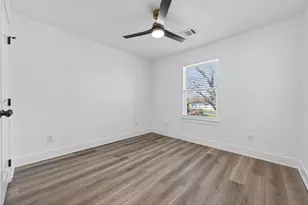 512 W Jefferson St, Brenham, TX 77833 - Photo 19