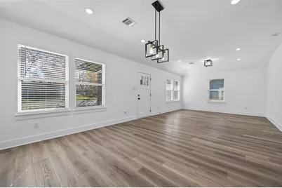 512 W Jefferson Street, Brenham, TX 77833 - Photo 7