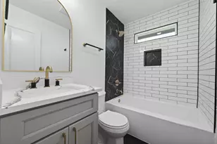 512 W Jefferson St, Brenham, TX 77833 - Photo 15