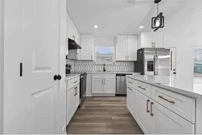 512 W Jefferson Street, Brenham, TX 77833 - Photo 13