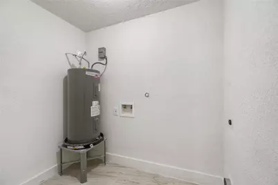 5915 Beldart Street, Houston, TX 77033 - Photo 5