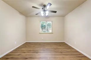 16702 Grove Trail Ln, Spring, TX 77379 - Photo 11