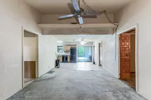 5111 Meadow Creek Dr, Austin, TX 78745 - Photo 5