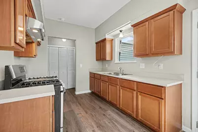 4110 Avenue T 1/2, Galveston, TX 77550 - Photo 11
