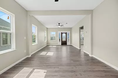 4110 Avenue T 1/2, Galveston, TX 77550 - Photo 5