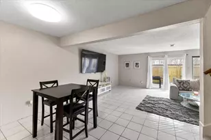 1846 Hollister St, Houston, TX 77080 - Photo 9