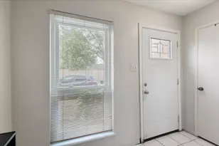 1846 Hollister St, Houston, TX 77080 - Photo 3