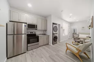 715 28th St, Galveston, TX 77550 - Photo 17
