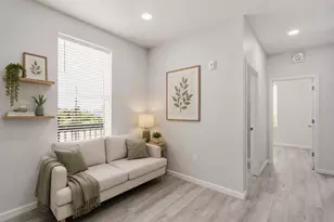 715 28th St, Galveston, TX 77550 - Photo 7