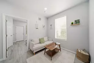 715 28th St, Galveston, TX 77550 - Photo 3