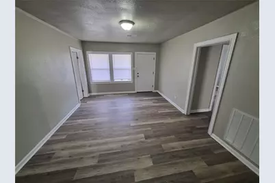 805 17th Ave N W, Texas City, TX 77590 - Photo 7