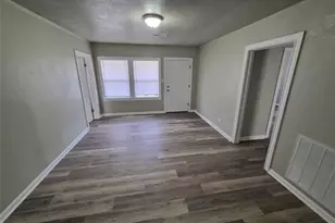 805 17th Ave N W, Texas City, TX 77590 - Photo 3