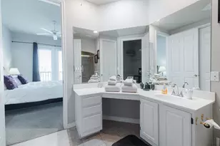 2400 McCue Rd, Houston, TX 77056 - Photo 9