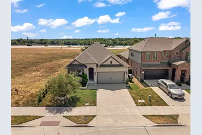 102 Camelia Street, Garland, TX 75043 - Photo 3