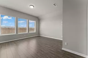 102 Camelia St, Garland, TX 75043 - Photo 7