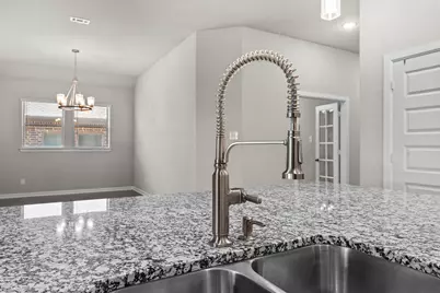 102 Camelia Street, Garland, TX 75043 - Photo 17
