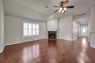 122 Snug Harbor Dr, Conroe, VT 77356 - Photo 7