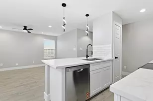 9718 Fillmore St, Houston, TX 77029 - Photo 9