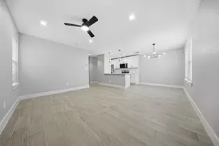 9718 Fillmore St, Houston, TX 77029 - Photo 7