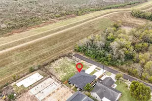 9718 Fillmore St, Houston, TX 77029 - Photo 5