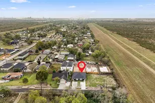 9718 Fillmore St, Houston, TX 77029 - Photo 3