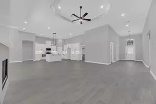 179 Copperleaf Rd, Huntsville, TX 77340 - Photo 9