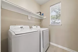 2215 Alberton Ln, Pearland, TX 77584 - Photo 13