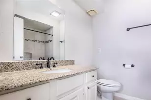 4800 Palmetto St, Bellaire, TX 77401 - Photo 17