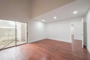 12127 Carriage Hill Dr, Houston, TX 77077 - Photo 9