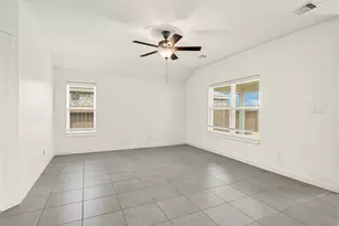 3021 Quarry Springs Dr, Conroe, TX 77301 - Photo 11