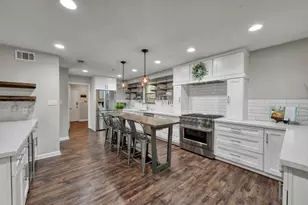 4 Coralvine Ct, The Woodlands, TX 77380 - Photo 11
