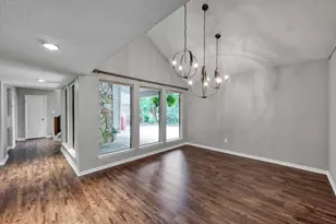 4 Coralvine Ct, The Woodlands, TX 77380 - Photo 7