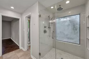 4 Coralvine Ct, The Woodlands, TX 77380 - Photo 29