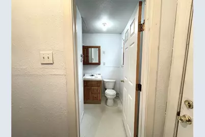 1828 W Mill Street SW, New Braunfels, TX 78130 - Photo 13