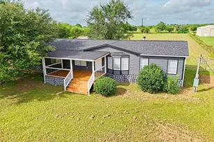 1955 Lauren Ln, Sealy, TX 77474 - Photo 1