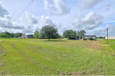 1955 Lauren Lane, Sealy, TX 77474 - Photo 37
