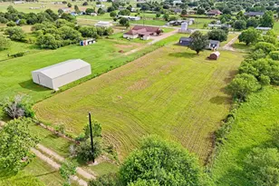 1955 Lauren Ln, Sealy, TX 77474 - Photo 43