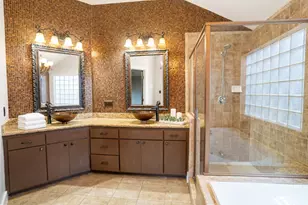 718 W 22nd St, Houston, TX 77008 - Photo 15