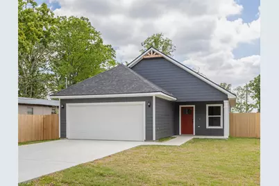 905 A W Virginia Street, Navasota, TX 77868 - Photo 1