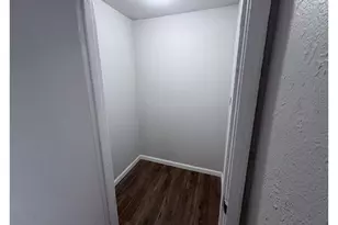 5923 Van Fleet St, Houston, TX 77033 - Photo 15