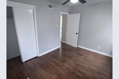 5923 Van Fleet Street, Houston, TX 77033 - Photo 17