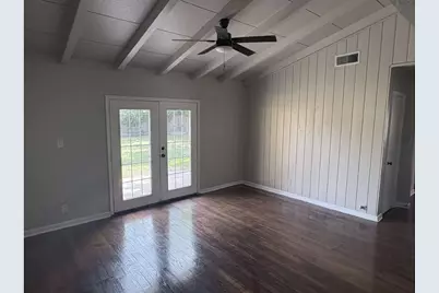 5923 Van Fleet Street, Houston, TX 77033 - Photo 9