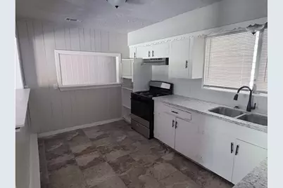 5923 Van Fleet Street, Houston, TX 77033 - Photo 11