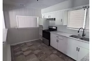 5923 Van Fleet St, Houston, TX 77033 - Photo 11