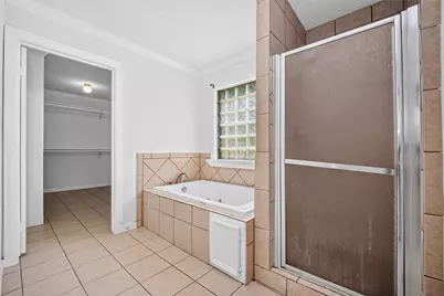 10919 Lockgate Lane, Houston, TX 77048 - Photo 23